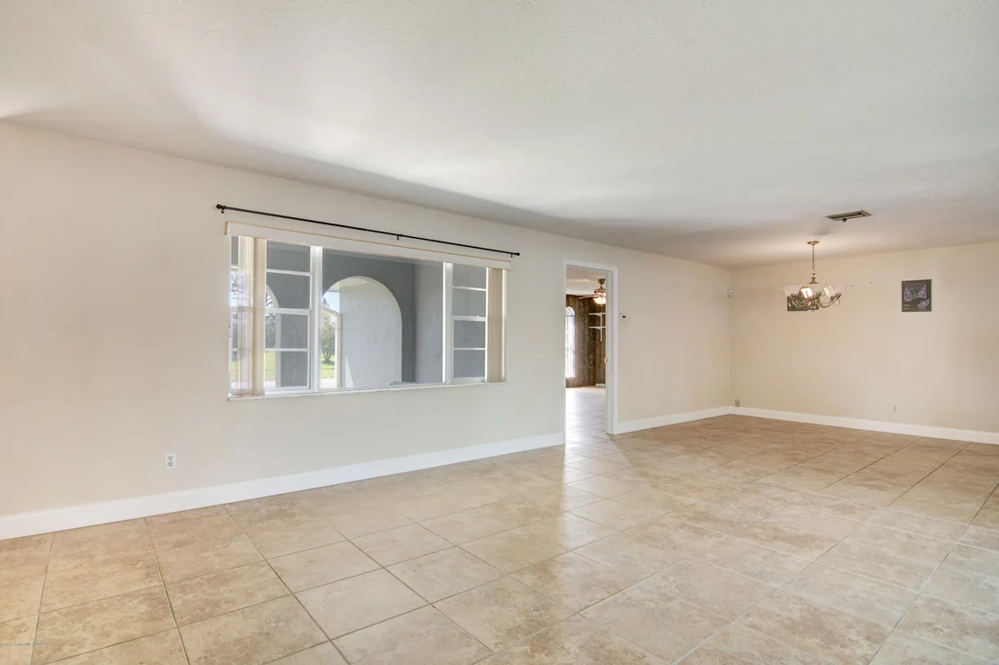Photo of 791 Pebble Beach Avenue NE