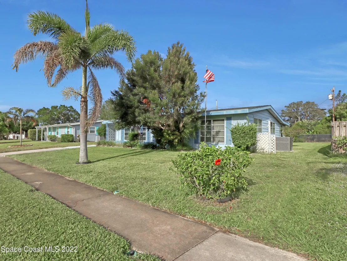 Photo of 1079 Cable Lane NE