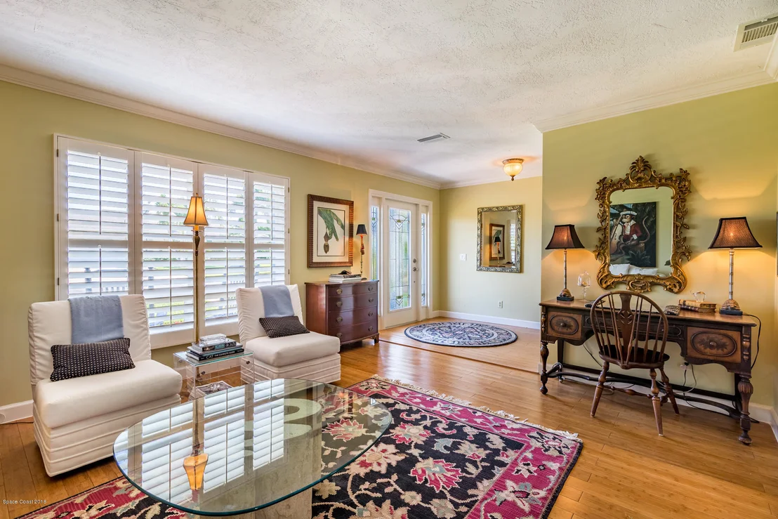 Photo of 209 Elm Avenue