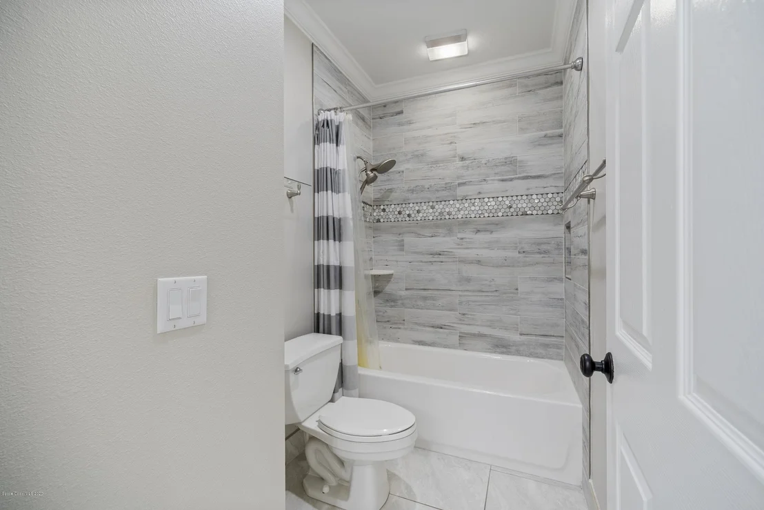 Photo of 991 Stratford Place