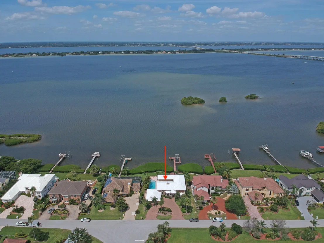 Photo of 454 Lanternback Island Drive