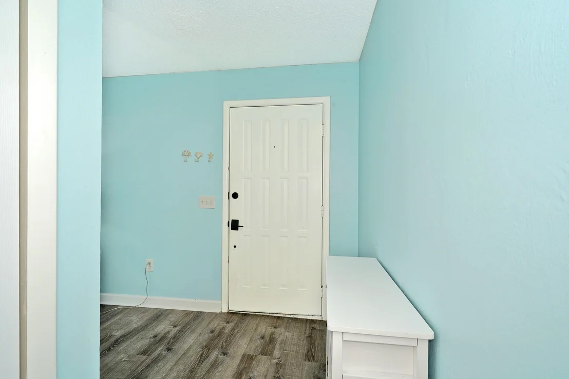 Photo of 832 Berkshire Drive