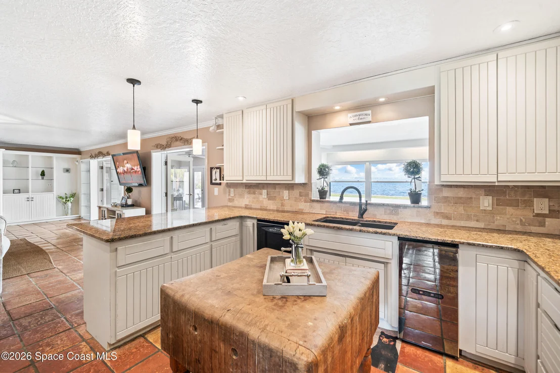 Photo of 2405 Brookside Drive