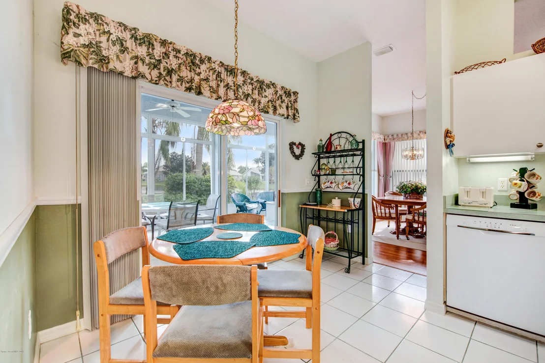 Photo of 2573 Addington Circle