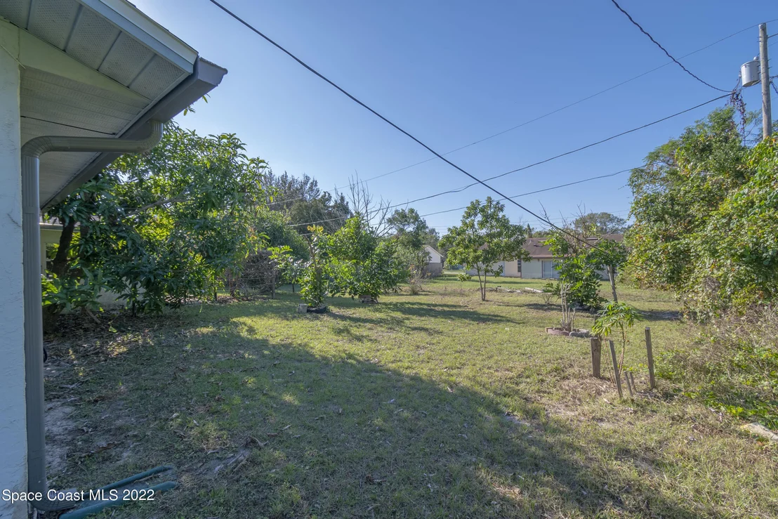 Photo of 936 Clayton Drive