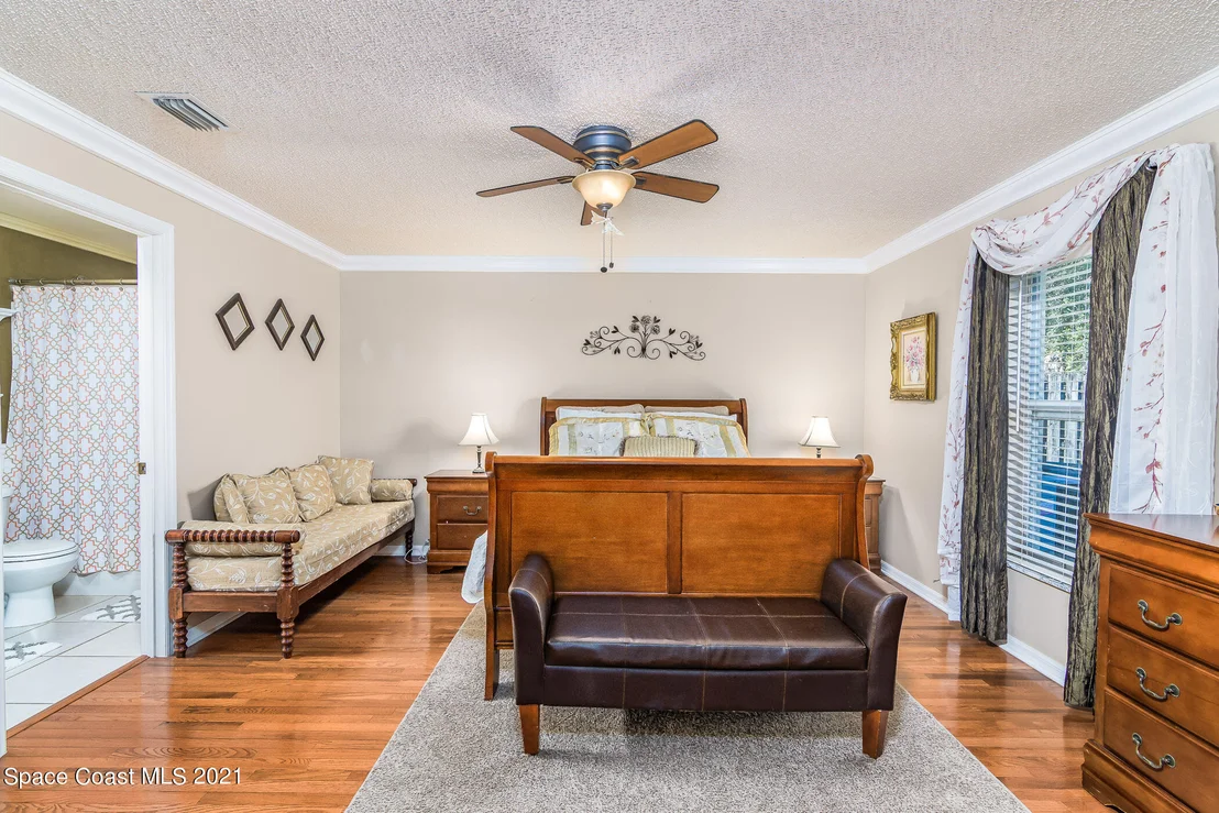 Photo of 2120 Belmont Way