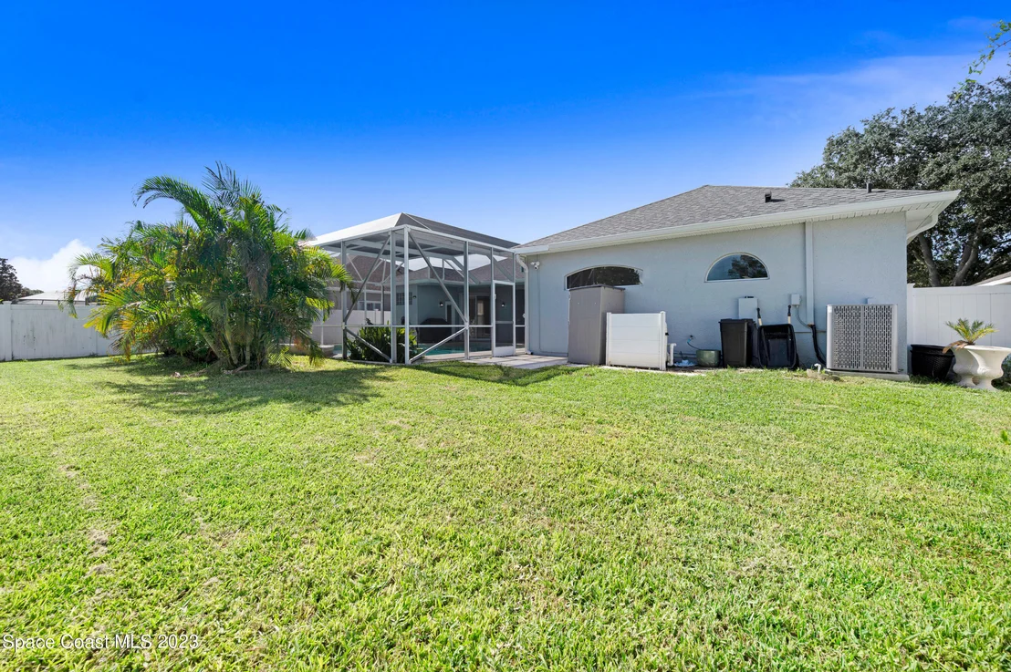 Photo of 1421 Whitman Drive