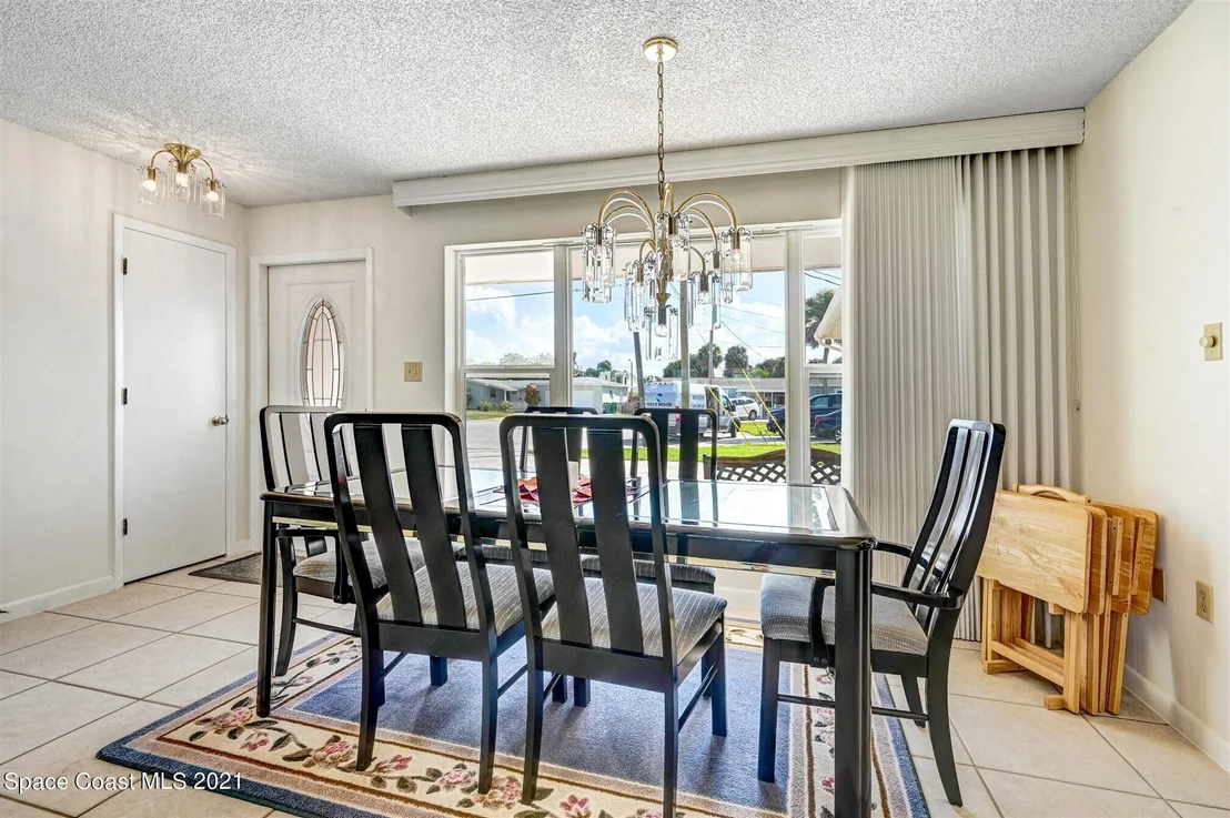 Photo of 489 Penguin Drive