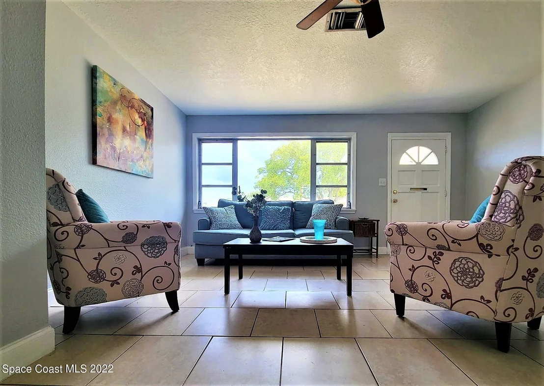 Photo of 2644 Sadler Lane
