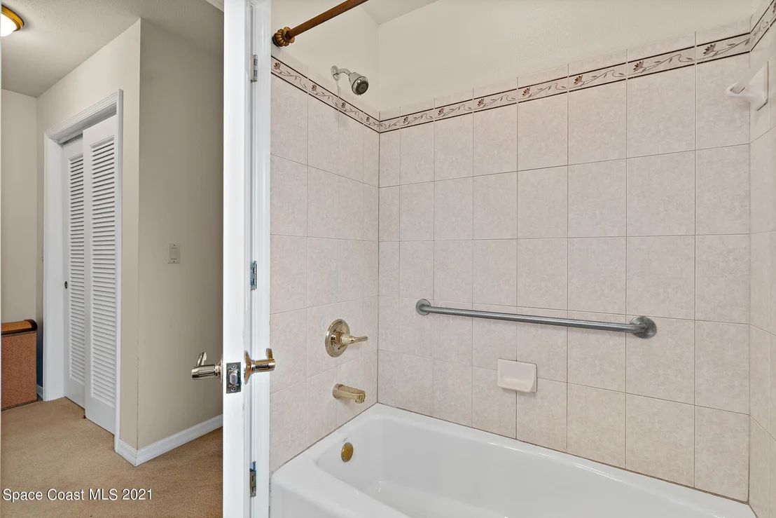Photo of 1061 Alpine Drive