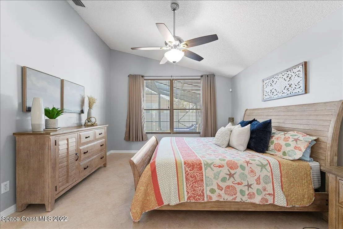 Photo of 890 Shaw Circle
