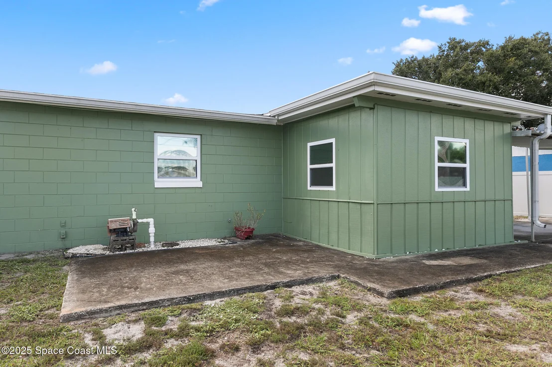 Photo of 350 Maple Place