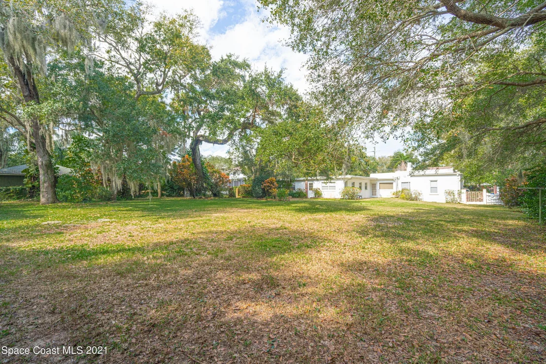Photo of 27 Sweet Street