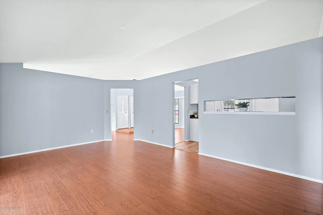 Photo of 6437 Fairchild Avenue