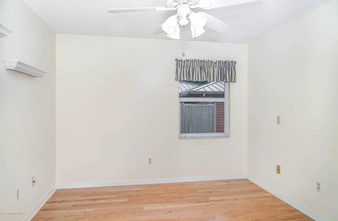 Photo of 2762 School Drive NE
