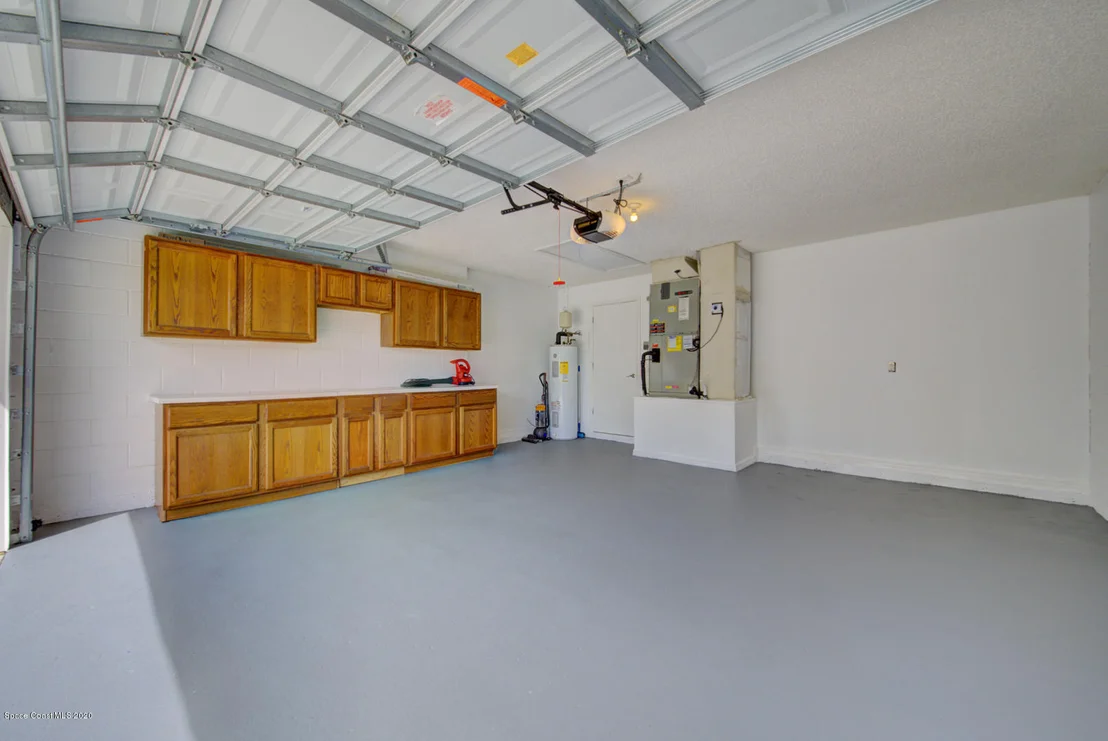 Photo of 6480 Adrian Street