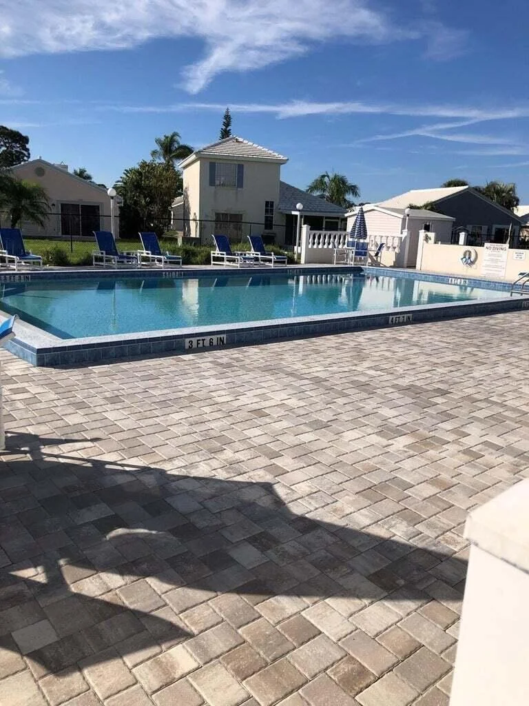 Photo of 1180 Goldenrod Circle NE