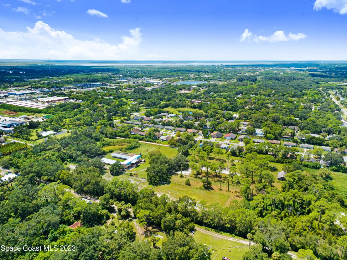 Photo of 2150 Lake Drive