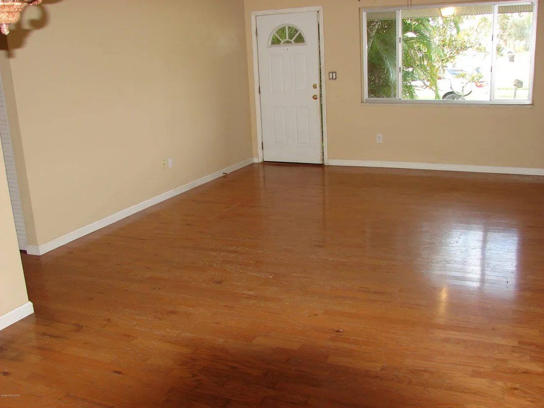 Photo of 1077 Jersey Lane NE