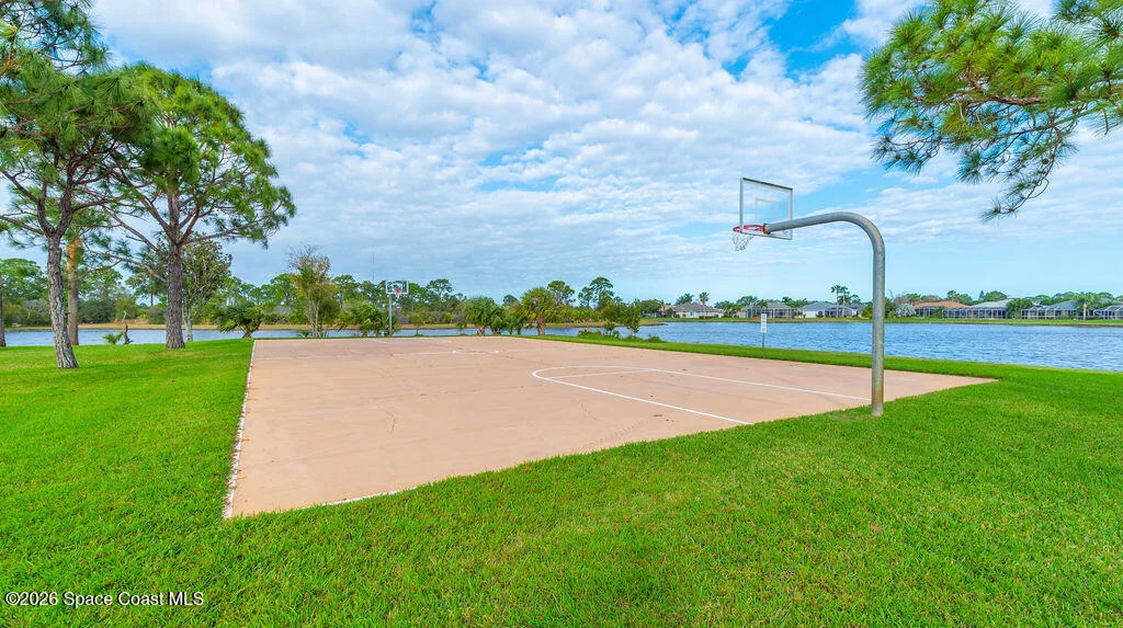 Photo of 1000 Starling Way