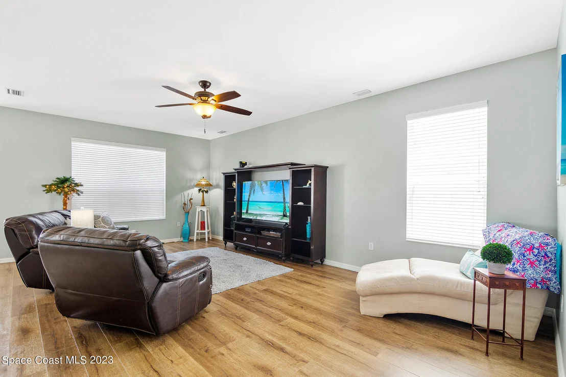 Photo of 4340 Chardonnay Drive