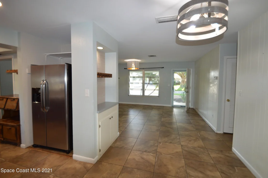 Photo of 758 Mohawk Avenue