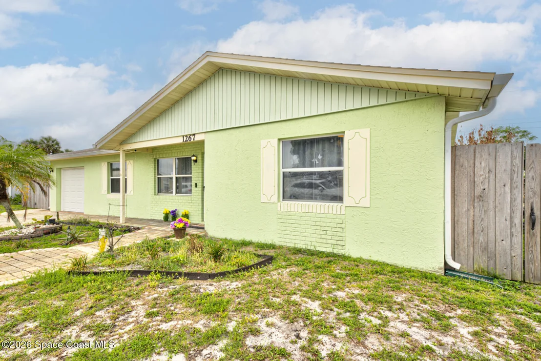 Photo of 1267 Circlewood Drive