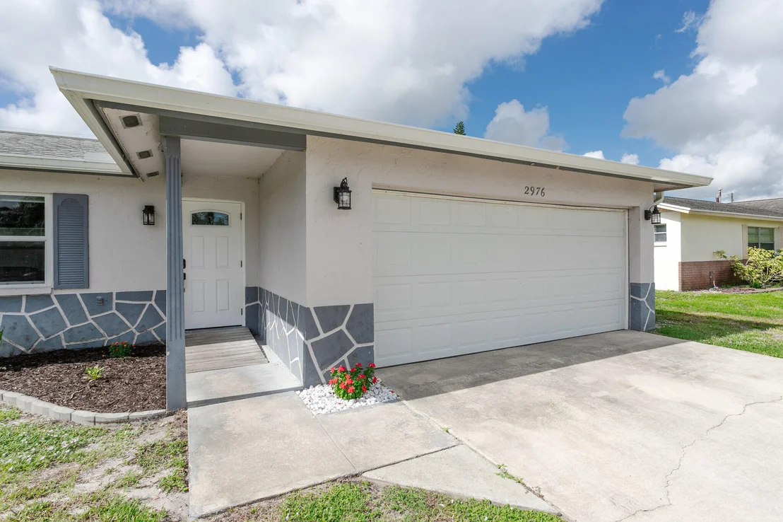Photo of 2976 Matthew Drive