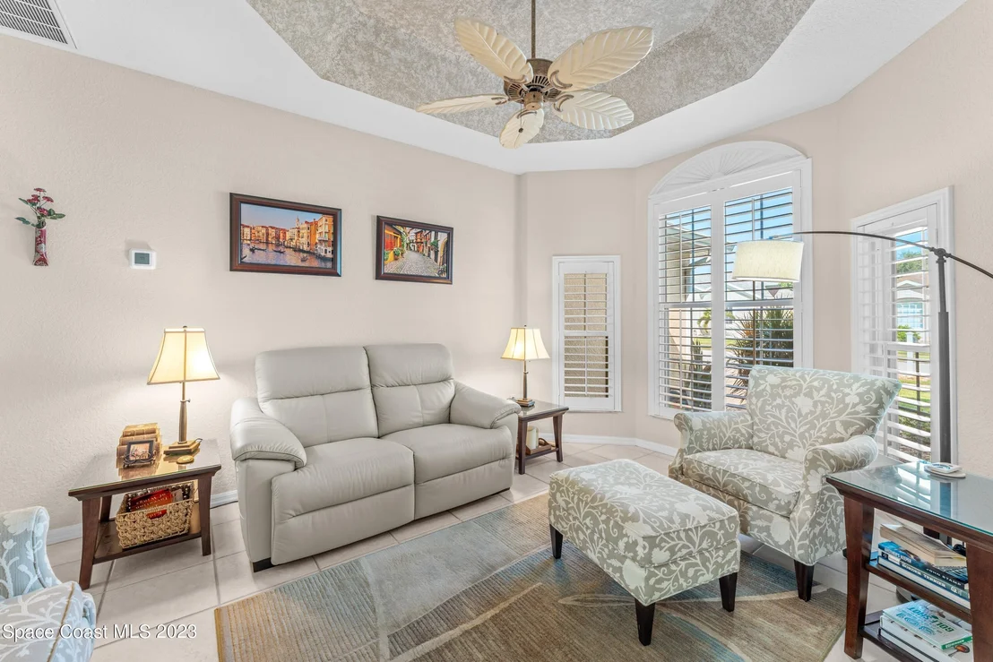 Photo of 665 Carriage Hill Road