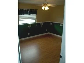 Photo of 8657 Sylvan