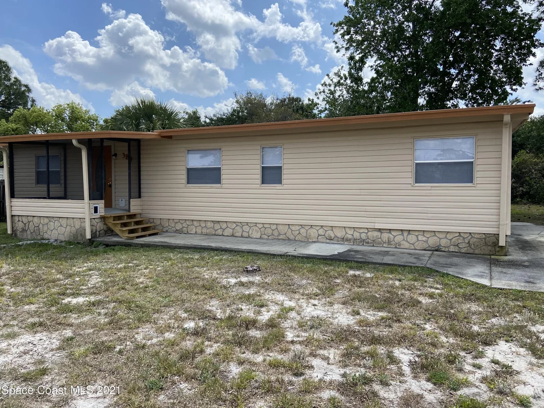 Photo of 384 Macarthur Circle