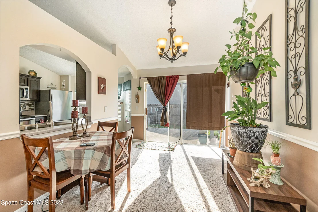 Photo of 672 Sandpiper Circle