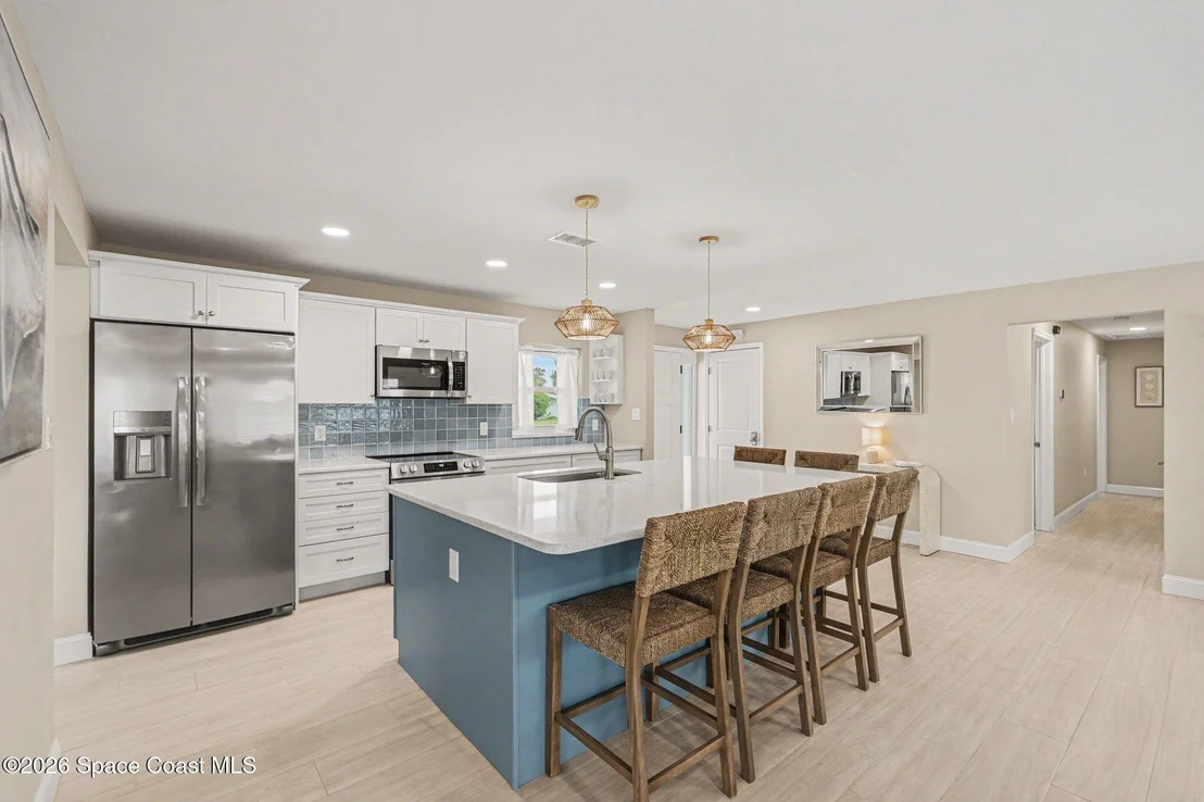 Photo of 375 Cyprus Drive