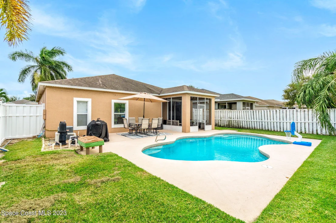 Photo of 5916 Indigo Crossing Drive