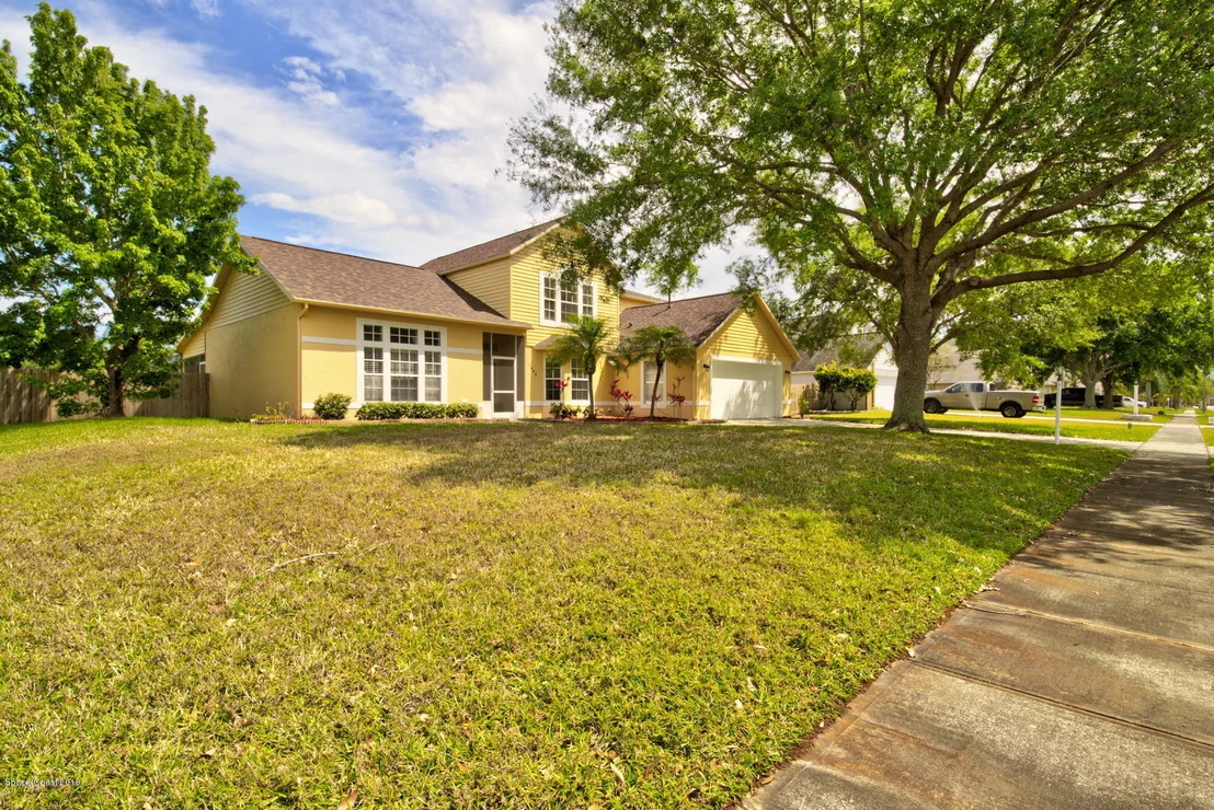 Photo of 1468 Wellington Circle