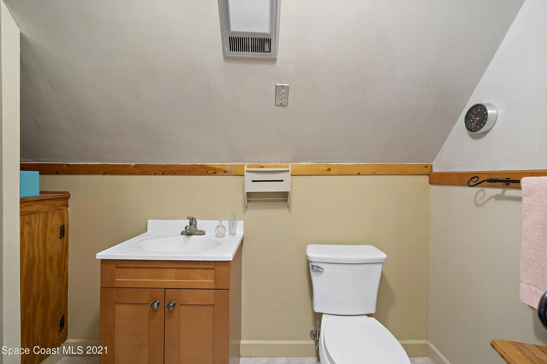 Photo of 4670 Robert Street