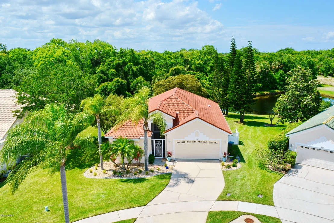 Photo of 924 Wimbledon Drive