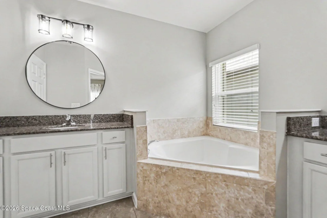 Photo of 970 Dillard Drive SE