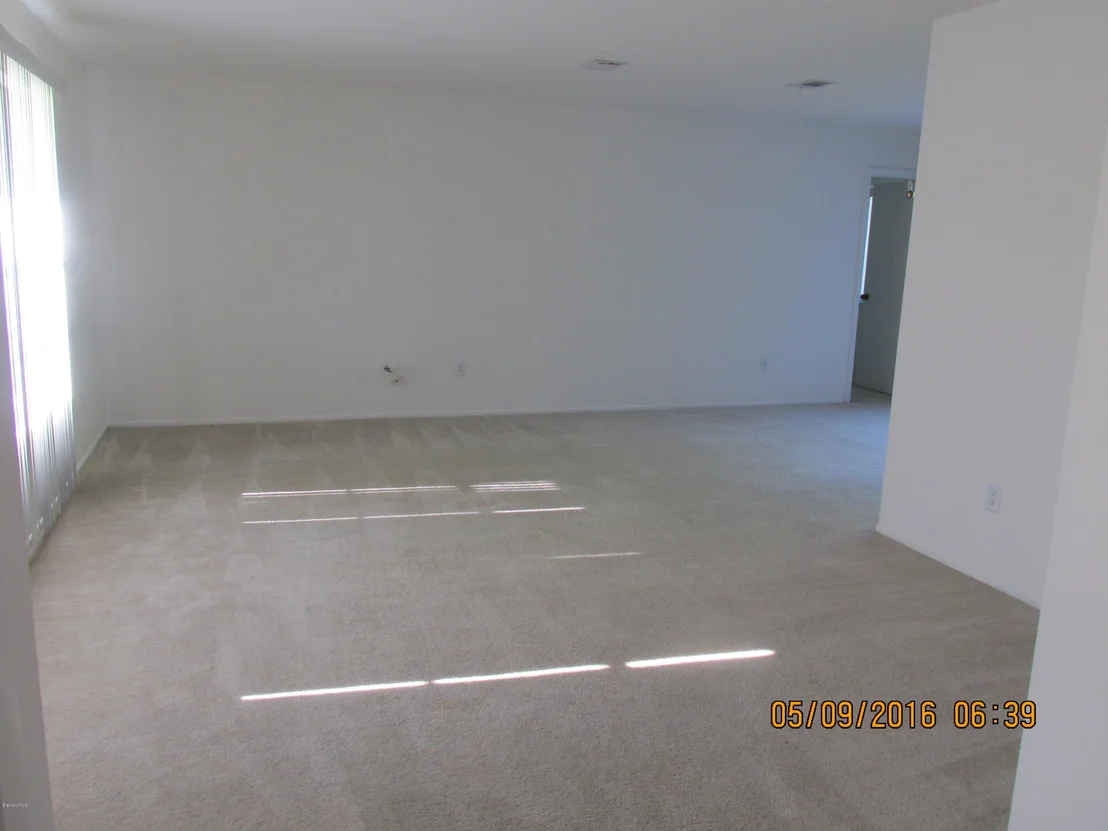 Photo of 991 Hooper Avenue NE