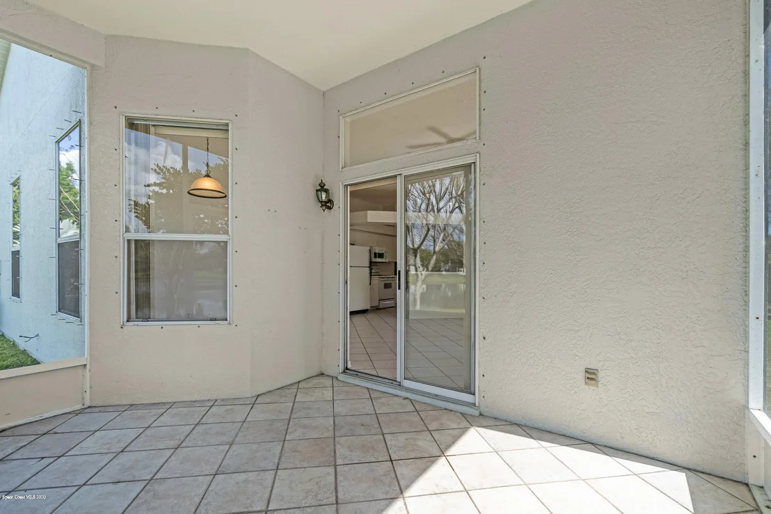 Photo of 7039 Hammock Trace Drive