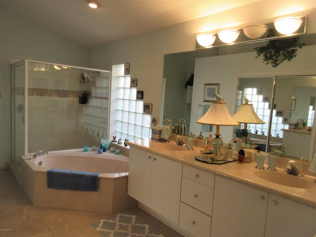 Photo of 3869 Saint Armens Circle