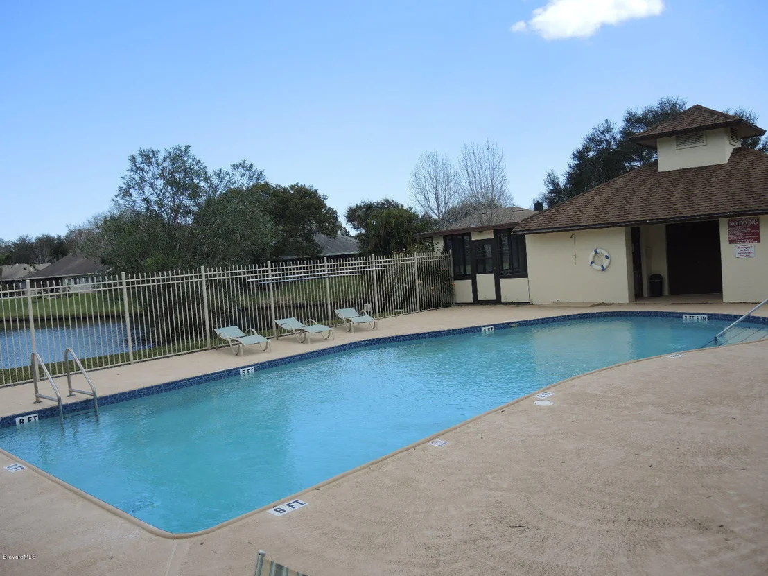 Photo of Unit 6 at 3045 Clearlake Drive