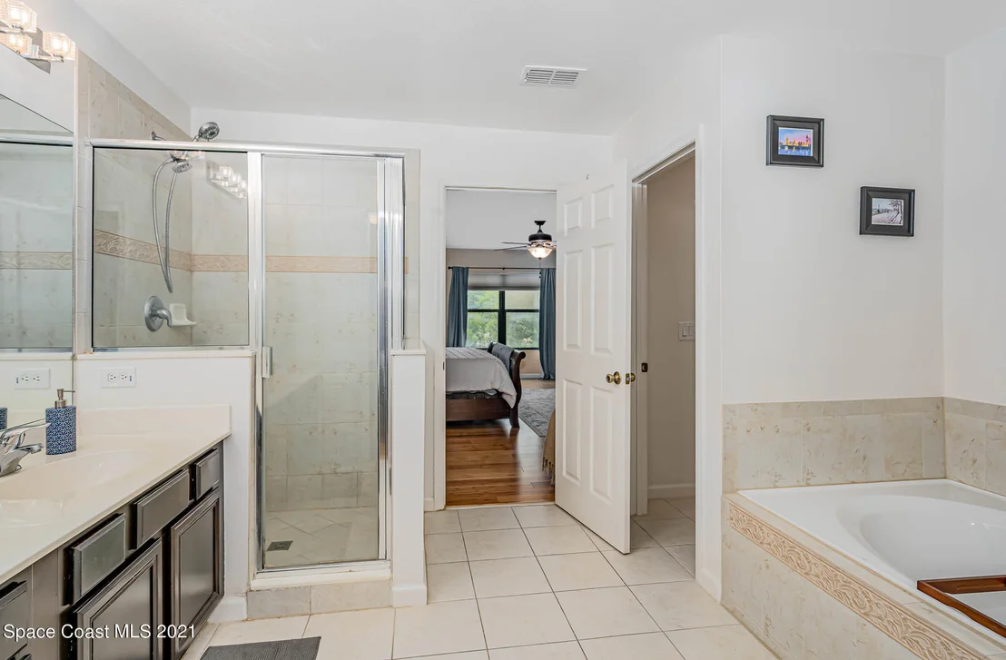 Photo of 215 Dryden Circle