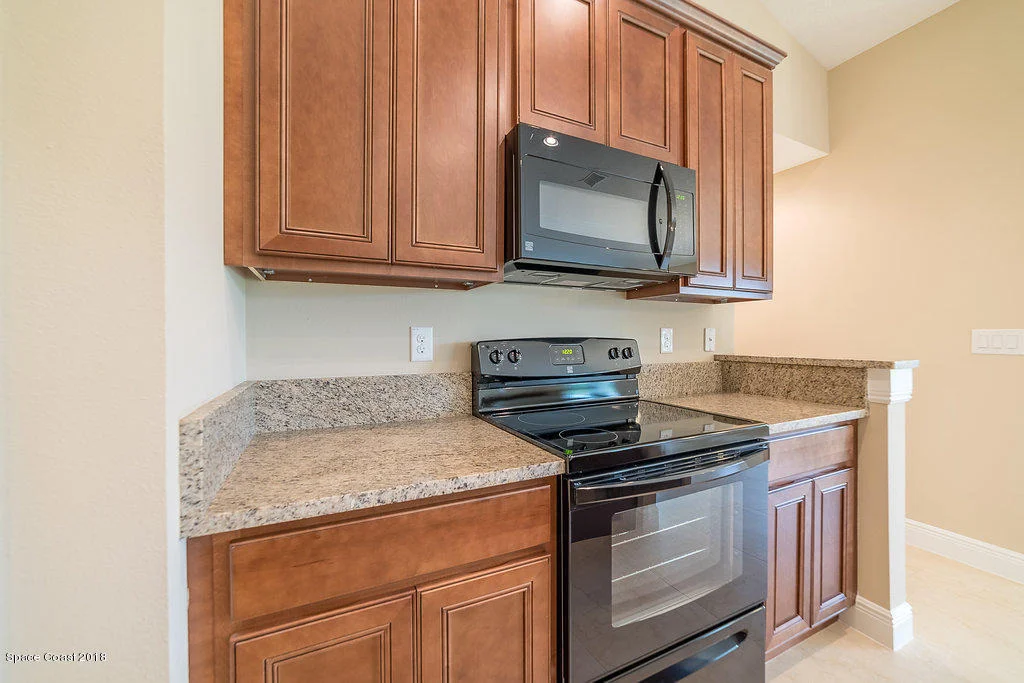 Photo of 1048 Landsdowne Drive