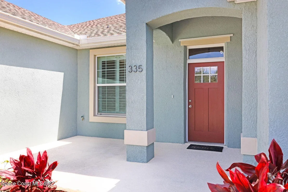 Photo of 335 Pine Boulevard