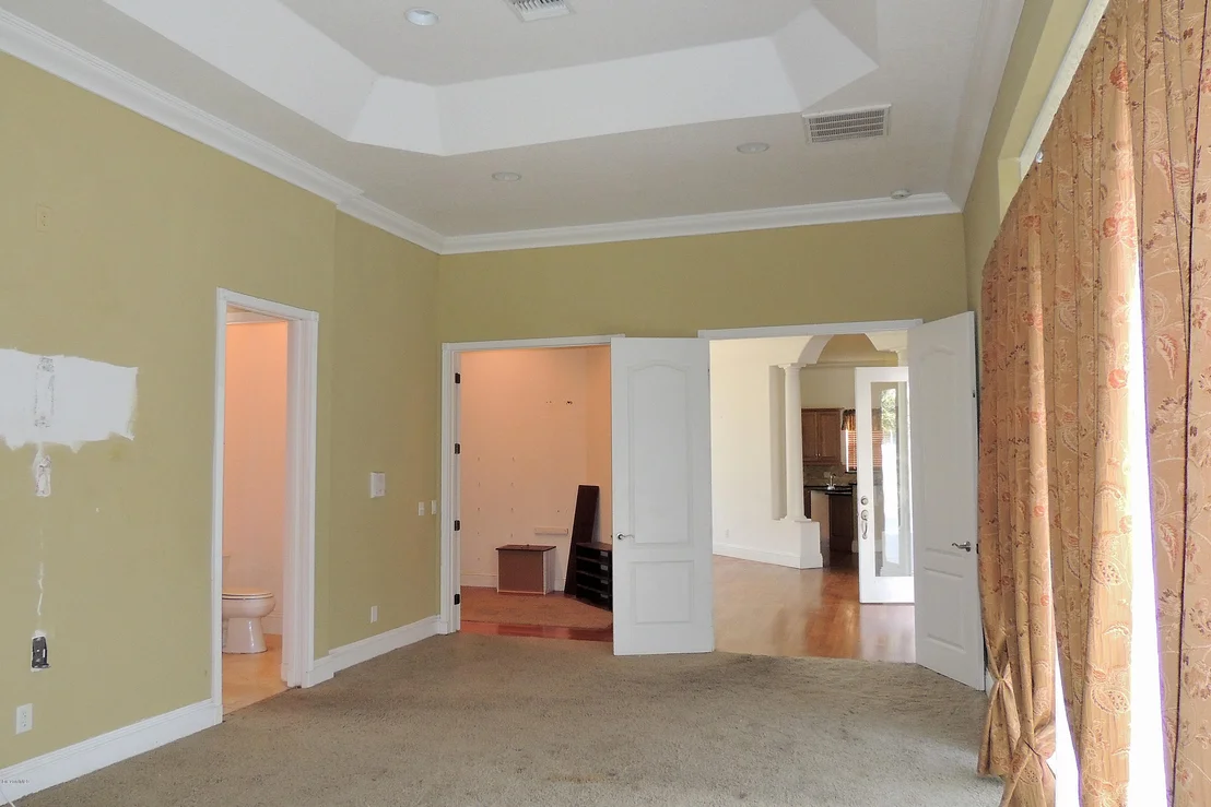 Photo of 1120 NE Riviera Drive