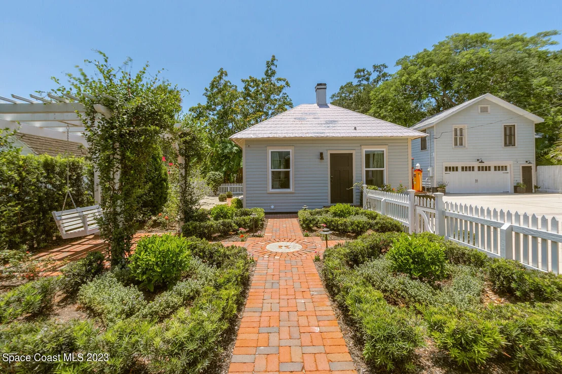 Photo of 709 Rockledge Drive