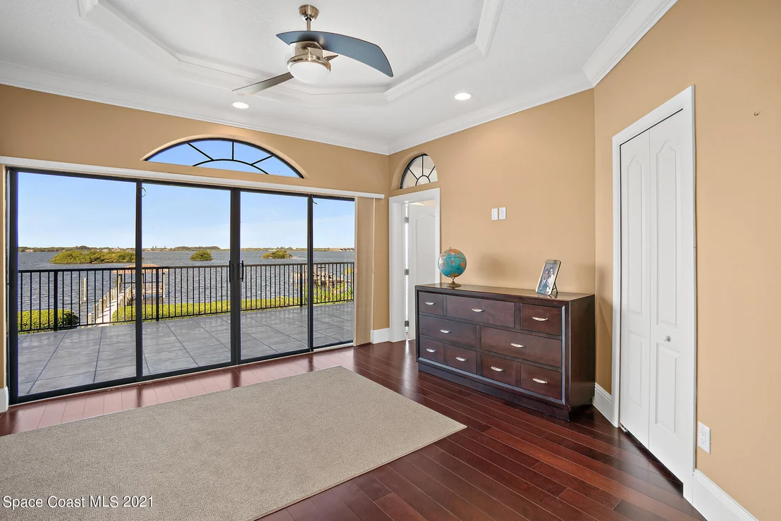 Photo of 442 Lanternback Island Drive