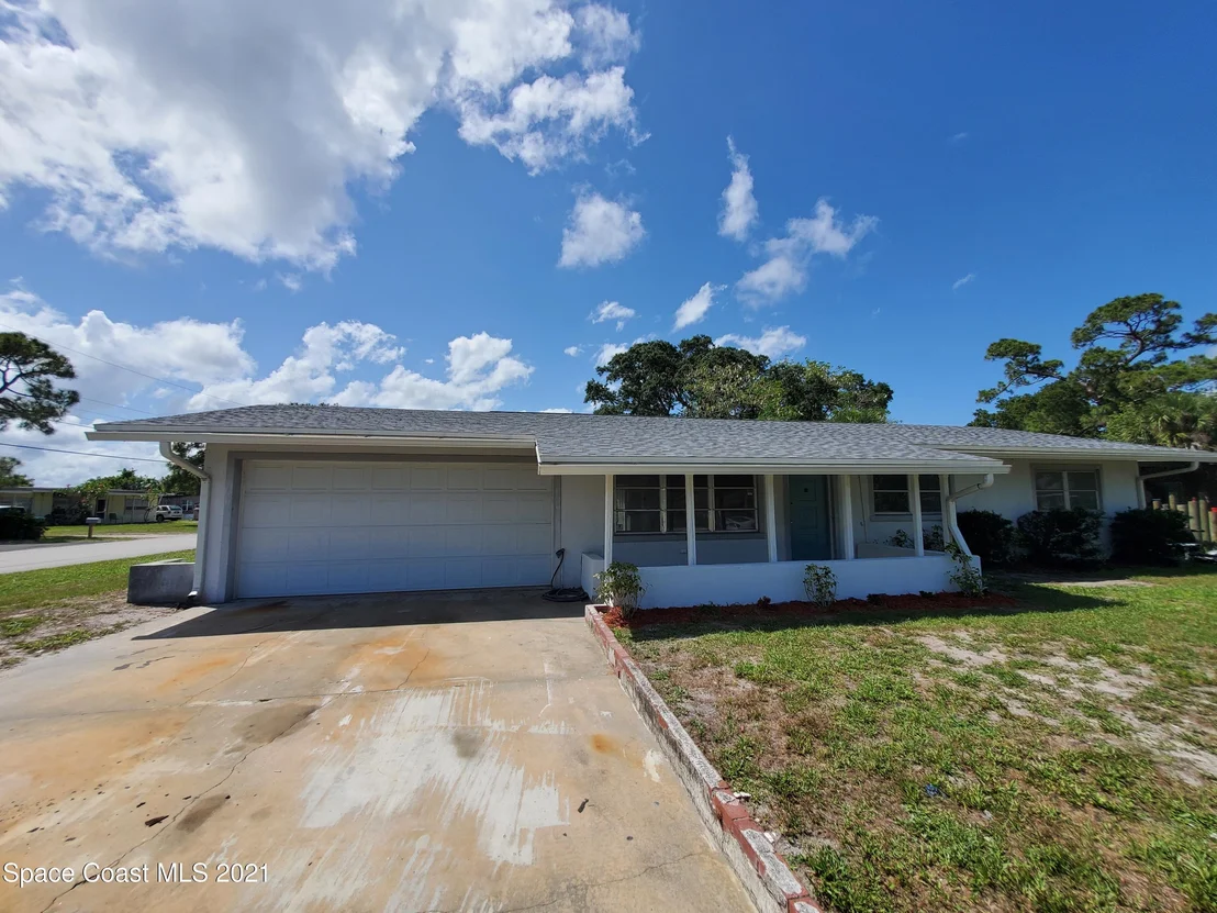 Photo of 2511 Vernon Drive NE