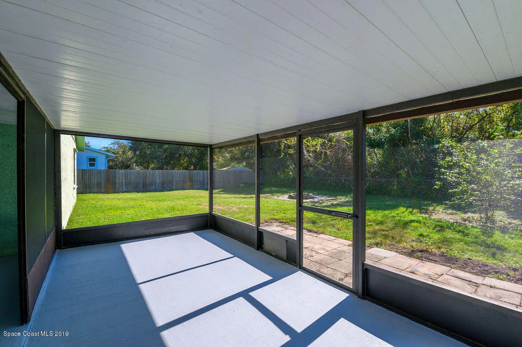 Photo of 4595 Robert Street